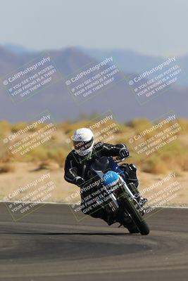 media/Oct-08-2022-SoCal Trackdays (Sat) [[1fc3beec89]]/Turn 16 (125pm)/